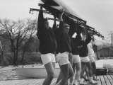 Yale Crew Rowing During Training Lámina fotográfica