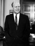 House Minority Leader Sen. Gerald R. Ford. in His Office Lámina fotográfica House Minority Leader Sen. Gerald R. Ford. in His Office Lámina fotográfica