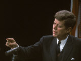 Pres. John F. Kennedy Gesturing During Press Conf. Concerning Governmental Aid to Parochial Schools Lámina fotográfica Pres. John F. Kennedy Gesturing During Press Conf. Concerning Governmental Aid to Parochial Schools Lámina fotográfica