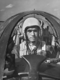 Hottest Wartime Pilot Flying in the Blue Angels Is Lieutenant Arthur Kawkins Lámina fotográfica de primera calidad por J. R. Eyerman