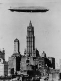 Zeppelin over NYC Lámina fotográfica
