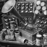 Phonograph Invented by Thomas A. Edison Sitting on Table with Boxes of Cylindrical Records Lámina fotográfica