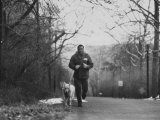 Boxer Joe Frazier Training for a Fight Against Cassius Clay, Aka Muhammad Ali Lámina fotográfica de primera calidad Boxer Joe Frazier Training for a Fight Against Cassius Clay, Aka Muhammad Ali Lámina fotográfica de primera calidad