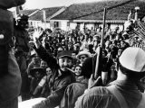 Rebel Leader Fidel Castro Being Cheered by the Crowds on His Victorious March to Havana Lámina fotográfica de primera calidad