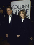 Married Actors Dennis Quaid and Meg Ryan at the Golden Globe Awards Fototryk i høj kvalitet