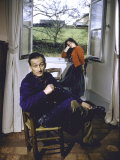 Portrait of Painter Balthus and His Niece Frederique Tison at the Chateau De Chassy Lámina fotográfica de primera calidad por Loomis Dean Portrait of Painter Balthus and His Niece Frederique Tison at the Chateau De Chassy Lámina fotográfica de primera calidad por Loomis Dean