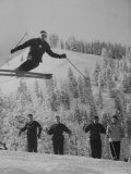 Olympic Hopeful, Bud Werner, Jumping Slope, at Sun Valley Training Camp Lámina fotográfica de primera calidad Olympic Hopeful, Bud Werner, Jumping Slope, at Sun Valley Training Camp Lámina fotográfica de primera calidad