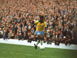 Soccer Star Pele in Action During World Cup Competition Fototryk i høj kvalitet Soccer Star Pele in Action During World Cup Competition Fototryk i høj kvalitet
