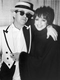 Singers Elton John and Liza Minnelli Backstage at Madison Square Garden before Elton's Performance Impressão fotográfica premium por David Mcgough