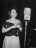 Margaret Truman at Her Singing Debut Lámina fotográfica de primera calidad