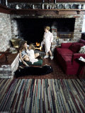 Singer Actress Julie London at Home with Her Daughters Stacey and Lisa プレミアム写真プリント