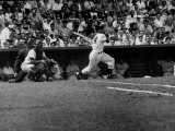 Giants Player, Willie Mays, Batting During Game with Dodgers Impressão fotográfica premium