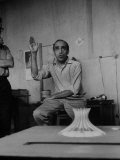 Architect Oscar Niemeyer in the Shack He Used for Office While Building Brazil's New Capitol Lámina fotográfica de primera calidad