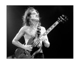 Angus Young Edition limitée par Mike Ruiz