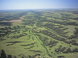 Aerial View of Stream Patterns, Grasslands, and Riparian Growth East of Wellfleet, Nebraska, USA Photographie par Jim Wark
