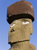 Ahu Ko Te Riku, the Only Topknotted and Eyeballed Moai on the Island, Easter Island, Chile Photographic Print by Hellier Gavin