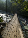 Wooden Bridge over River, Ranong, Thailand, Southeast Asia Fotografie-Druck von Porteous Rod