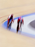 Blurred Action of Cycliing Competing on the Track Lámina fotográfica por Chris Trotman
