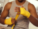 Boxer Wrapping His Hands Fotografisk tryk af Chris Trotman