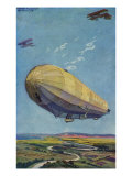 World War I - Zeppelin airship flying with two airplanes over the countryside Lámina giclée World War I - Zeppelin airship flying with two airplanes over the countryside Lámina giclée