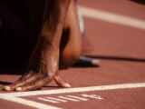 Detail of Womans Hand at the Start Opf 400M Race Lámina fotográfica Detail of Womans Hand at the Start Opf 400M Race Lámina fotográfica