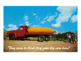 Giant Ear of Corn on Back of Truck Digitálně vytištěná reprodukce
