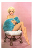 Femme blonde enveloppée de fourrure bleue Poster