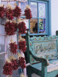 Traditional Ristras in Old Town Albuquerque, New Mexico, USA Fotografie-Druck von Jerry Ginsberg