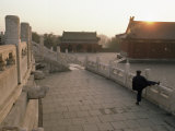 At Dawn, a Man Stretches Below the Temple of Heaven Photographie par Gordon Wiltsie