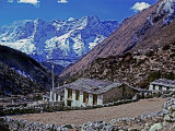 Sherpa Village of Pangboche in the Khumbu Region Photographie par Gordon Wiltsie