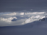 Clouds Shroud the Vinson Massif, Antarctica's Highest Mountain Photographie par Gordon Wiltsie