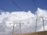 Electric Transmission Lines Carry Power Throughout the American West Photographie par Gordon Wiltsie