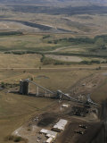 Huge Open Pit Coal Mine Near Decker, Montana Photographie par Gordon Wiltsie