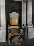 Tourists Admire the Declaration of Independence Photographic Print by Charles Martin