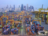 Night View of the Port of Singapore Authority (Psa) in Singapore Photographie par Eightfish 
