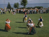 Folk Dancers in Swedish Costumes Swirl around an Accordion Player Photographie par Jack Fletcher