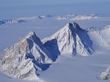 2525-Meter Mount Zanuck in the Gothic Mountains Photographie par Gordon Wiltsie
