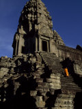 Angkor Wat Temple Complex with Ornate Relief Work on Buildings Fotografisk tryk af Paul Chesley Angkor Wat Temple Complex with Ornate Relief Work on Buildings Fotografisk tryk af Paul Chesley