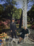 Governor James F. Byrnes Poses with His Wife and His Pet Terrier Photographie par Robert Sisson