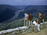 Men Stand at Scenic Overlook Above West Branch of Susquehanna River Photographie par Walter Meayers Edwards