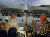 Jazz Band Plays for the Departure of a Cruise Ship Lámina fotográfica por Justin Locke