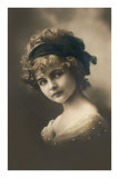 Young Girl with Headband Kunstdruck