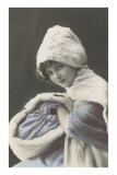 Girl Dressed for Winter Kunstdrucke
