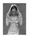 Wedding Dress, Paris, September 1st 1964 Giclée-Druck von John French