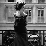 Evening Gown and Feathered Hat, 1960s Lámina giclée por John French Evening Gown and Feathered Hat, 1960s Lámina giclée por John French