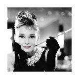 Audrey Hepburn en Desayuno con diamantes (Audrey Hepburn in Breakfast at Tiffany's) Pósters