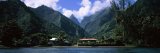 Mountains and Buildings on the Coast, Tahiti, French Polynesia Photographie par Panoramic Images 