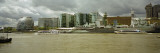 Buildings at the Waterfront, Thames River, London, England Lámina fotográfica por Panoramic Images Buildings at the Waterfront, Thames River, London, England Lámina fotográfica por Panoramic Images