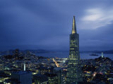 Buildings Lit Up at Dusk, Transamerica Pyramid, Coit Tower, San Francisco, California, USA Photographie
