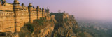 Ruins of a Fort, Gwalior Fort, Gwalior, Madhya Pradesh, India Lámina fotográfica por Panoramic Images Ruins of a Fort, Gwalior Fort, Gwalior, Madhya Pradesh, India Lámina fotográfica por Panoramic Images